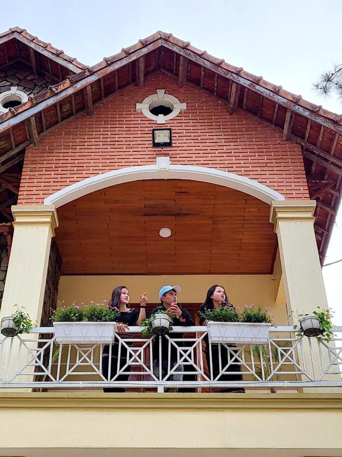 Vita Homestay Mang Den Kon Von Kla Exteriör bild